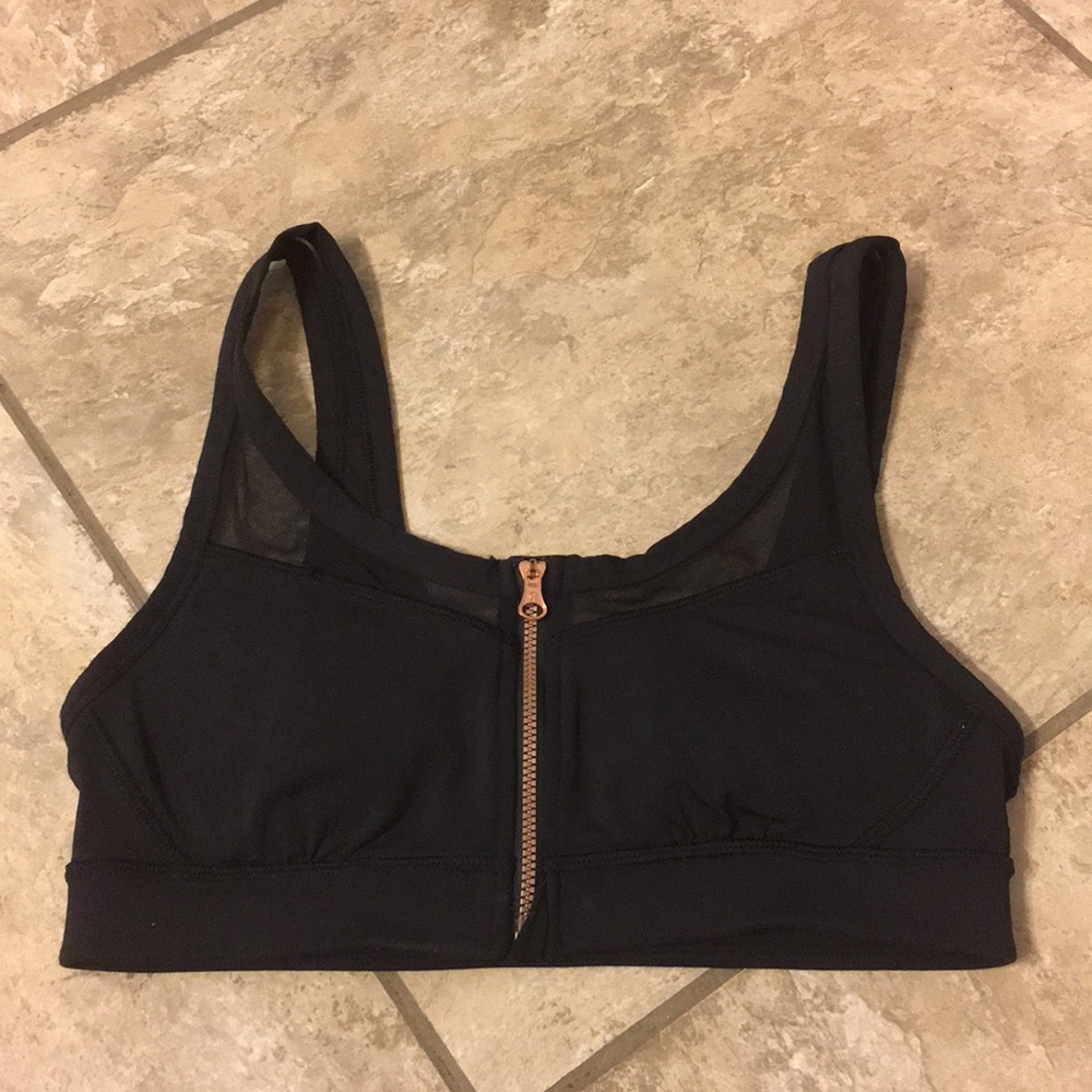 Lululemon Drop It Like It’s Hot Sports Bra